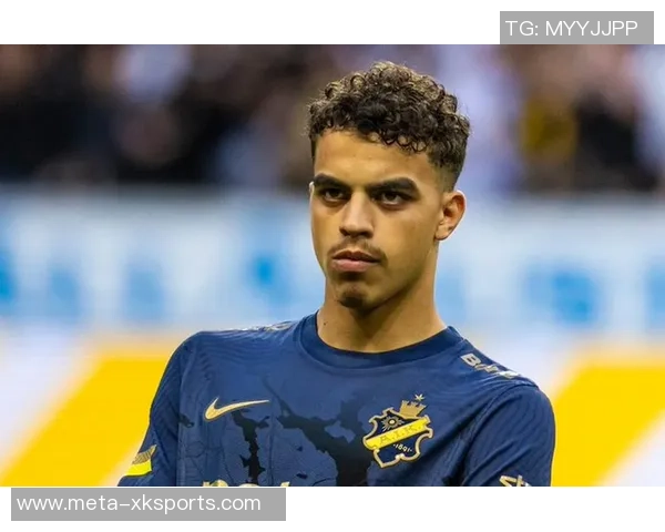 布莱顿球员阿亚里女友怀孕她是库卢的姐姐引关注